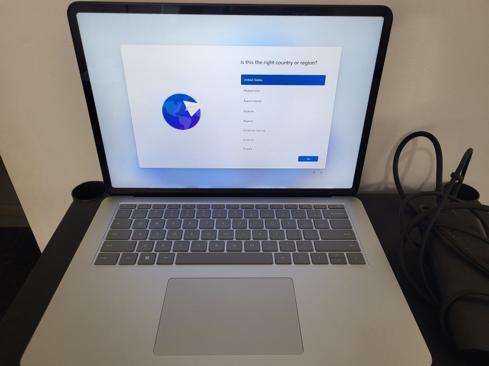 Surface Laptop Studio 2 Microsoft PC 14" Gaming nVIDIA RTX 4050 Intel i7 16GB 512GB SSD Windows