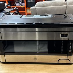 Fairly New Bertazzoni KO30PROX 1.5 cu. ft. Over-the-Range Microwave Oven