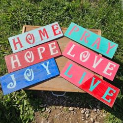 6 handmade wooden shelf-sitter signs featuring words like "HOME," "PRAY," "HOPE," "LOVE,