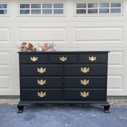 ⭐️Stunning Black Drexel Dresser