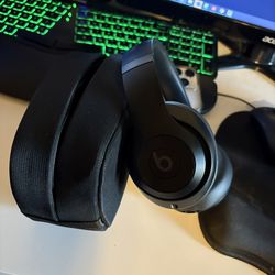 Beat Studio Pro Noise Cancellation