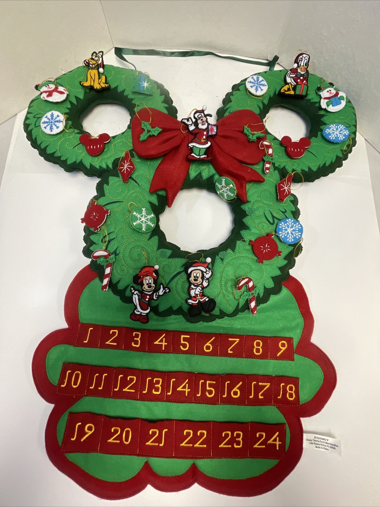 Rare Disney Parks Christmas Advent Calendar Felt Plush Mickey Mouse COMPLETE