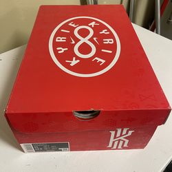 Kyrie Infinity Men’s 11