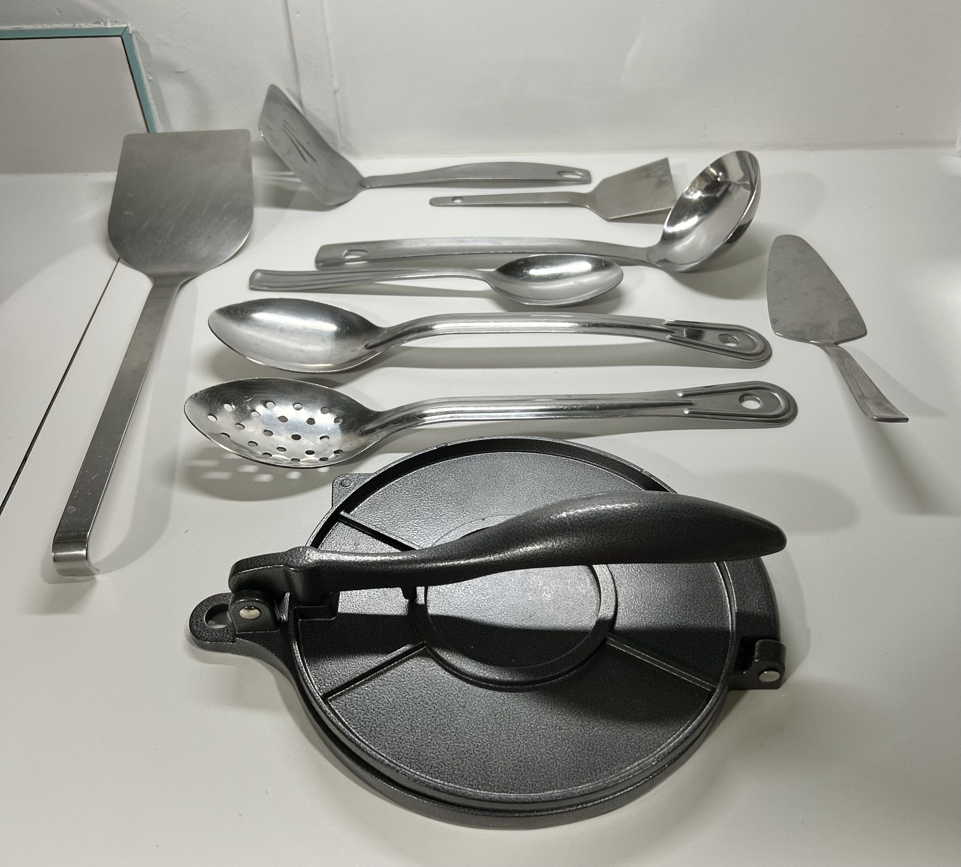 Vintage Kitchen Utensils 8 Pcs Mixed Lot Stainless & tortillas