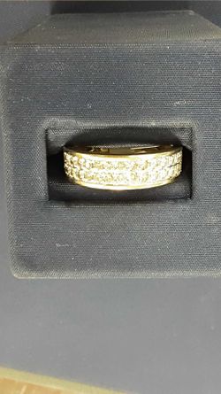 Yellow Gold 10k (.417) 3.5 grams Size 8
