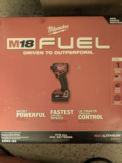 Milwaukee M18 FUEL 1/4" Hex Impact Driver Kit
