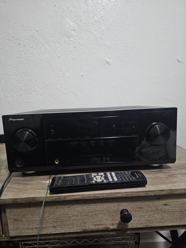 Pioneer Vsx 821 With Andrew Jones Speakers