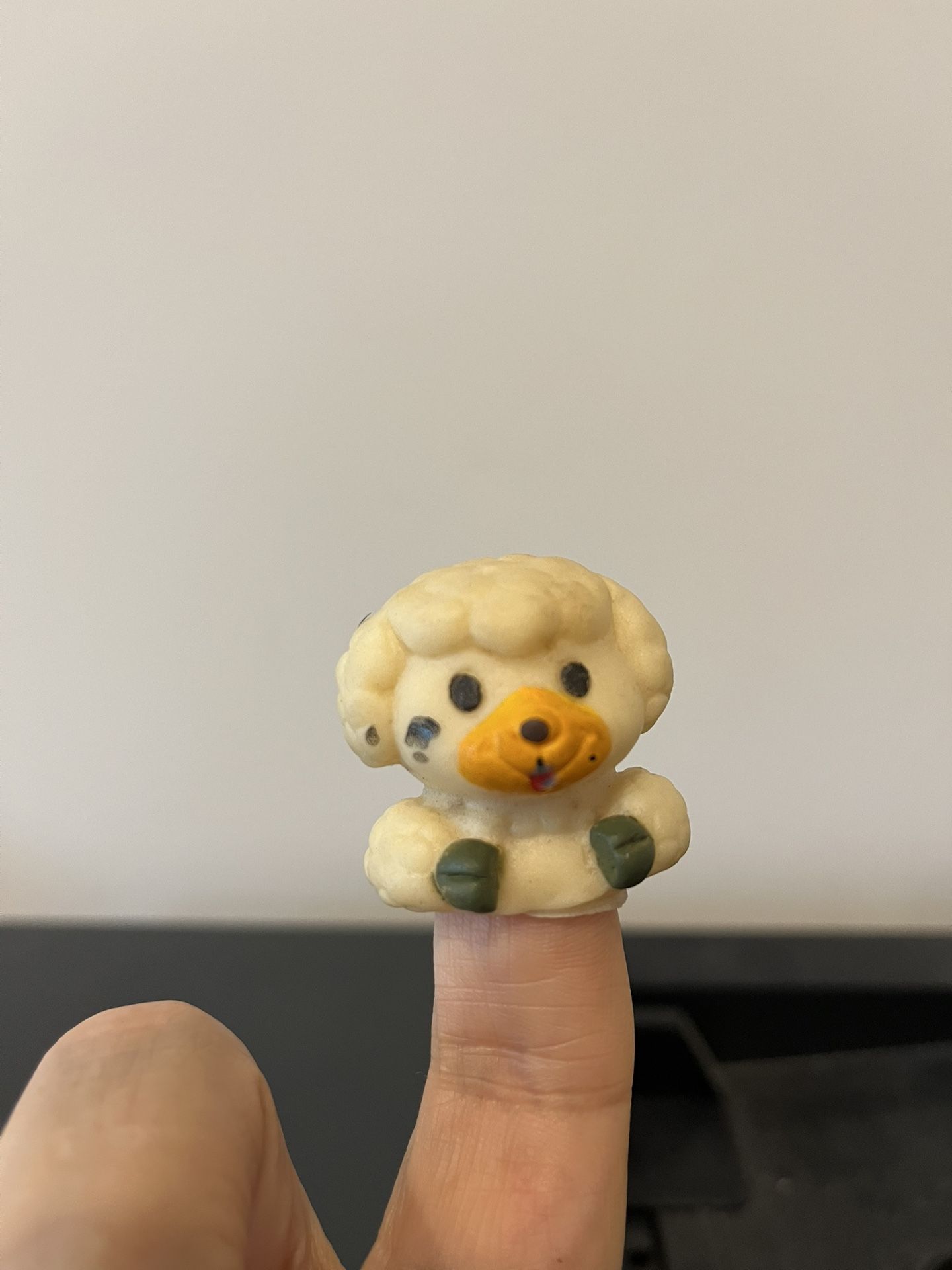 Lamb Rubber Finger Puppet 1.3 Inch