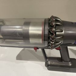 Dyson Outsize Vacuum