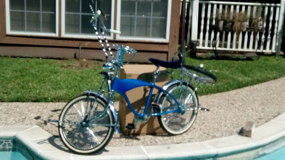 LOWRIDER CANDY blue Twisted third wheel kit Twisted bumper