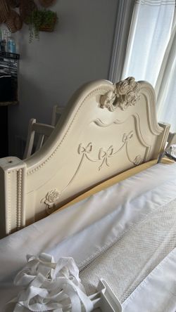 Disney princess twin bed