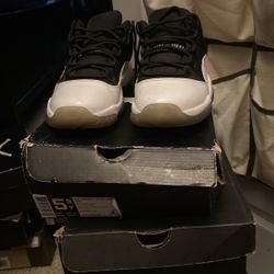 Jordan 11 Low Top 