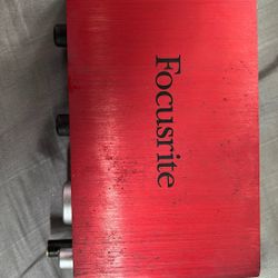 Focusrite Scarlett 2i2