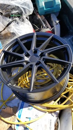 Liquid metal 5 lugnut