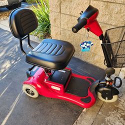 Ro Ro 3 WHEELS SCOOTER