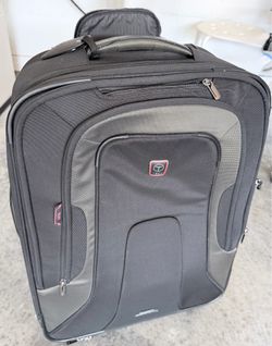 TUMI Tech Black Rolling Carry on Suitcase 23x15x10