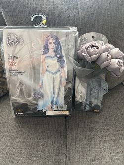 Corpse bride size 8-10 girls with bouquet