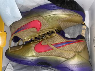 Nike Kobe Undefeated HOF Sz 9.5 DS