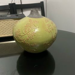 Vintage Style Green Ceramic Vase 🏺 