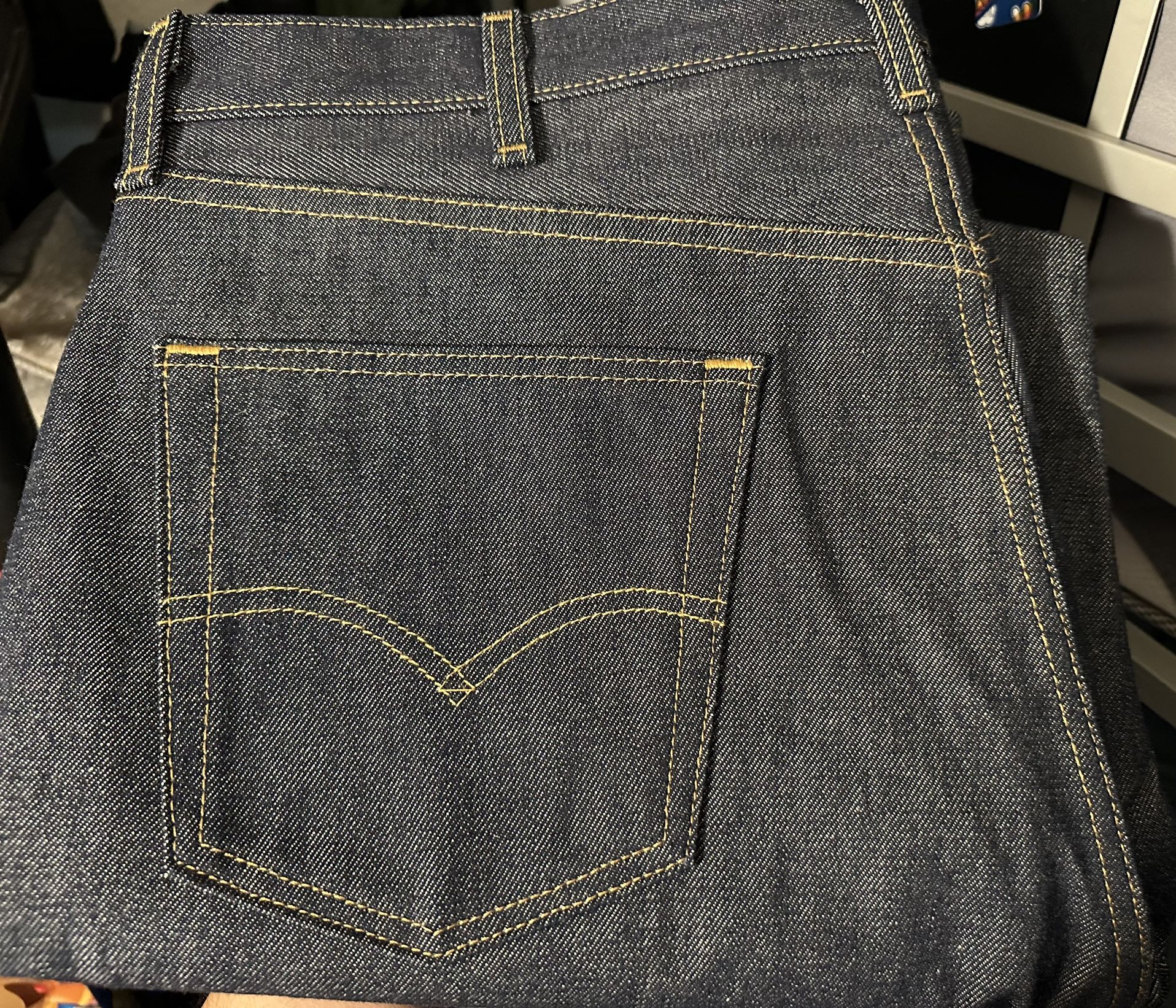 LEVIS 501s Shrink To Fit 38x32