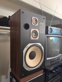 Fisher Hi-Fi 80s speakers three-way system