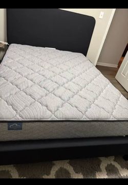 Black Headboard Platform Queen Bed