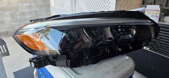 2023 civic headlight