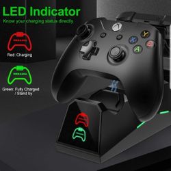 innoAura Dual Charging Dock Xbox One