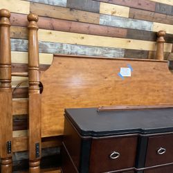4 Poster Pottery Barn Bed In Size California King that can also Adjust to fit King Size Mattress Set