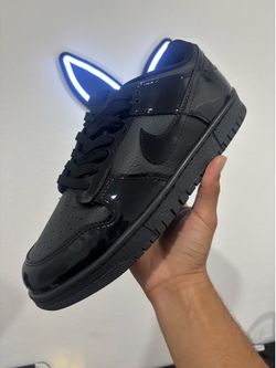 Black air Nikes
