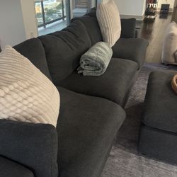 Gray Couch With Recliners 