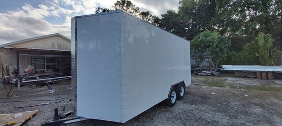 17 ft enclosed trailer