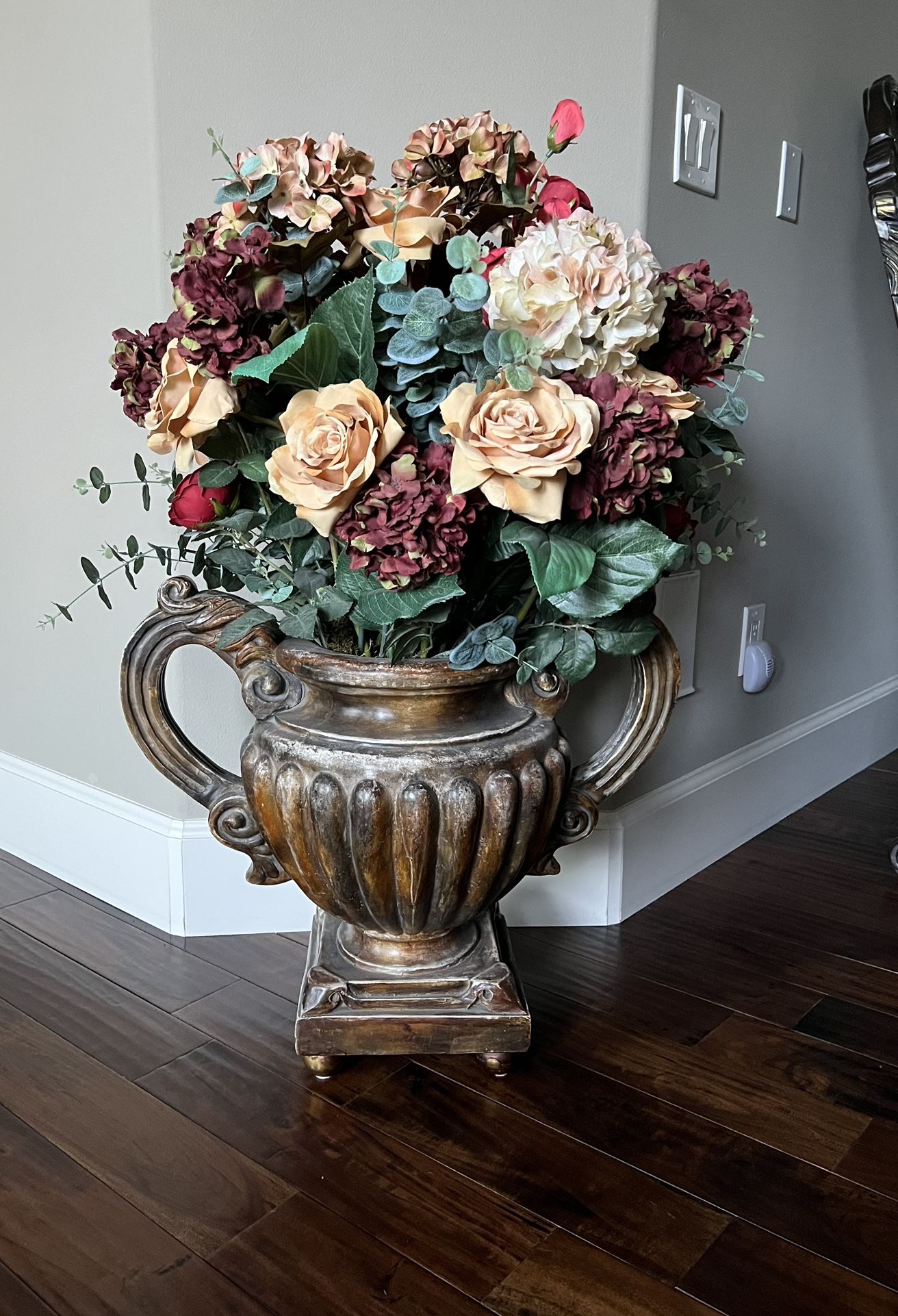 Large Vase With Artificial Flower High Quality Arrangement