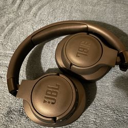 JBL TUNE 710BT Bluetooth Wireless Over-Ear Headphones With Original Box, Original Charging Cable, And Original Wired Connector