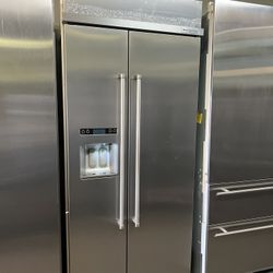 Kitchen Aid 36”Wide Built In Stainless Steel Side By Side Refrigerator 