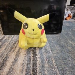 1999 Pokémon Fat Pikachu Jumbo Plush Toy 16" Nintendo Vintage.

