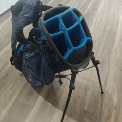Golf Bag, 8  Openings, Built In Stand