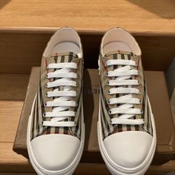 Burberry Shoes