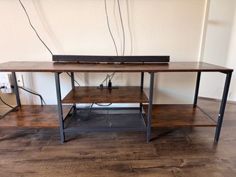 Entertainment center