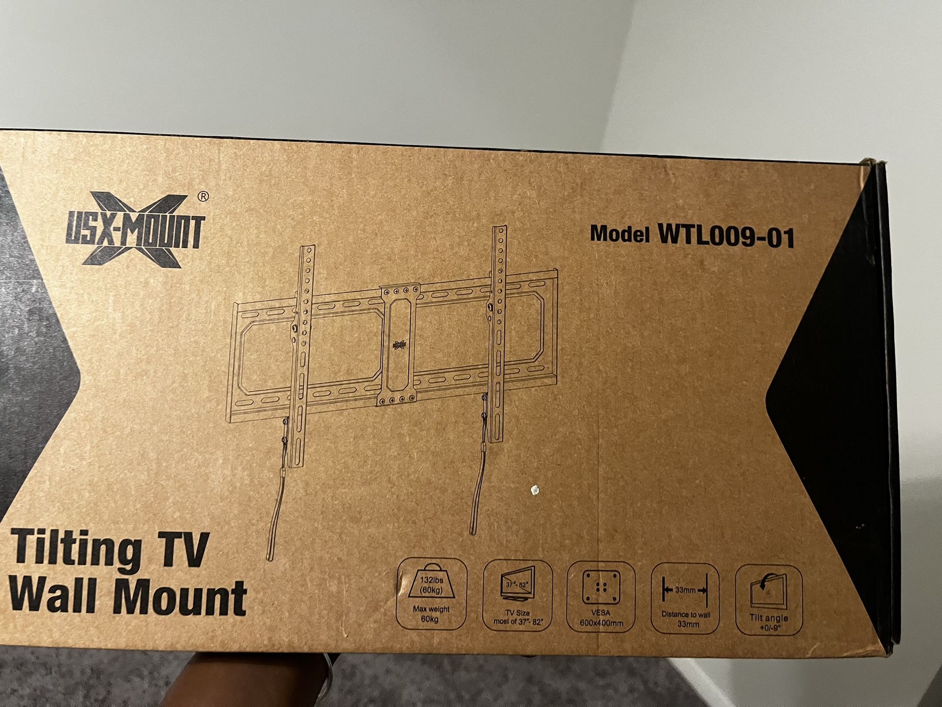 Tilting TV MOUNT
