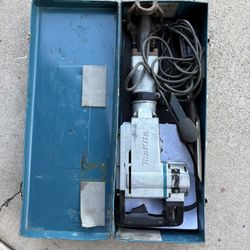 Makita HM1500B Demolition Hammer 
