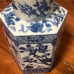 This is a vintage Chinese blue and white hexagonal porcelain ginger Or tea caddy