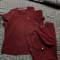 Fabletics Scrubs 