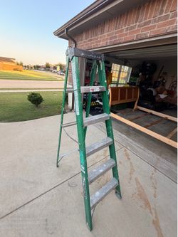 6 ft. Fiberglass Step Ladder with 225 lbs. Load Capacity Type II Duty Rating