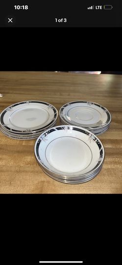 International Fine China Chelsea Set Of 8 An 4 Tea Cups