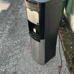 Water Dispenser 
