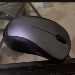 Gently Used Logitech Mouse M310