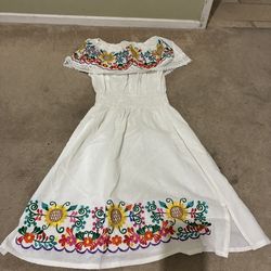 DRESS Size small stretchy waist