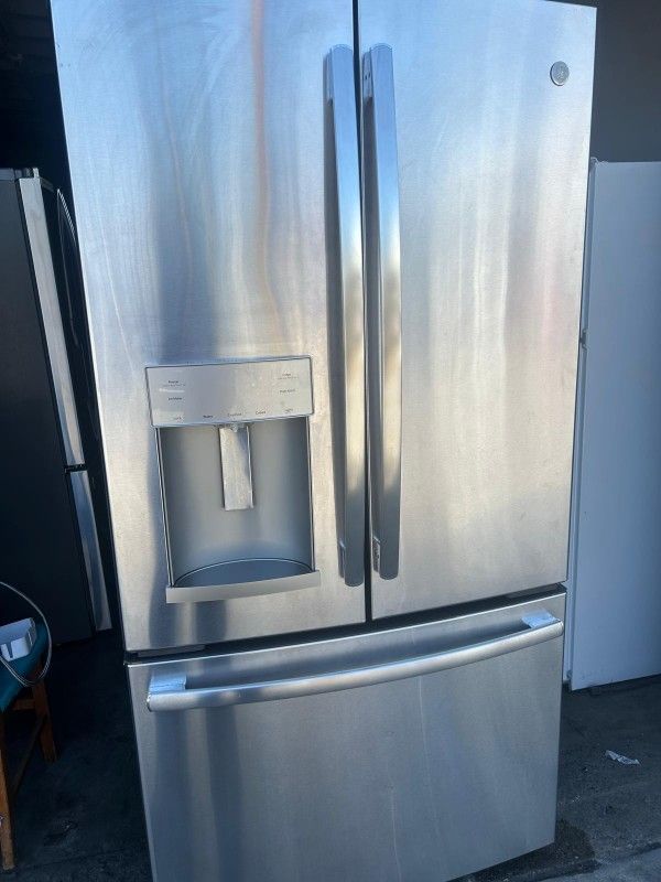 GE French Door Refrigerator (Counter Depth)