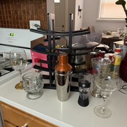 Wine Rack, Shaker And Wine Aerator 